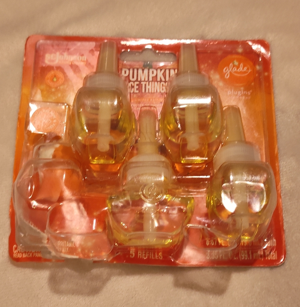 NEW! Glade 4pk Pumpkin Spice Plug-In Refills